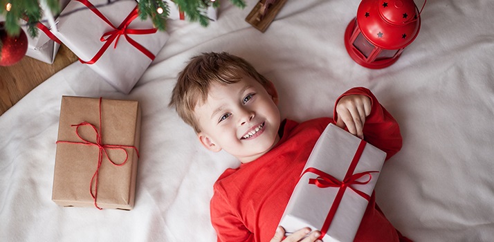 10 idées de cadeaux de Noël pour bébé et enfant 100 % soins 