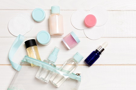 Kit mini prodotti beauty: 20 set da viaggio per le vacanze