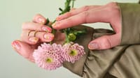 flower nails