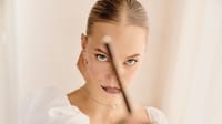 blog_talking head martina loy triky s tužkou no6770