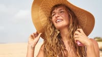 Lassen Sie sich ein auf einen neuen Trend: Parfüm-Layering! Das sind die besten Sommer-Kombinationen