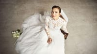 Une coiffure et un maquillage pour un mariage de princesse