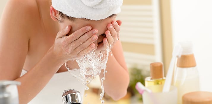 Bagno di vapore naturale per pulire il viso, come farlo al meglio