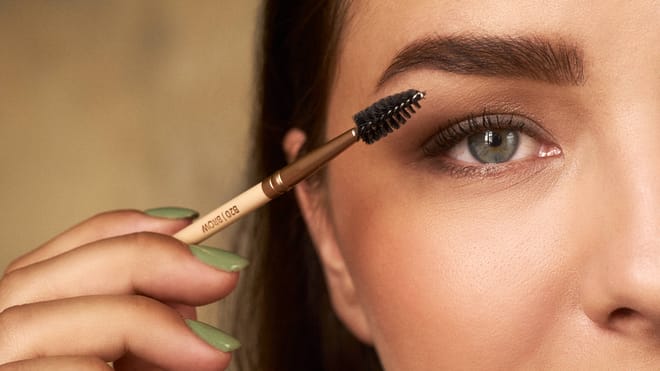 Le rehaussement et la lamination des cils a la maison ? Nous savons comment faire !